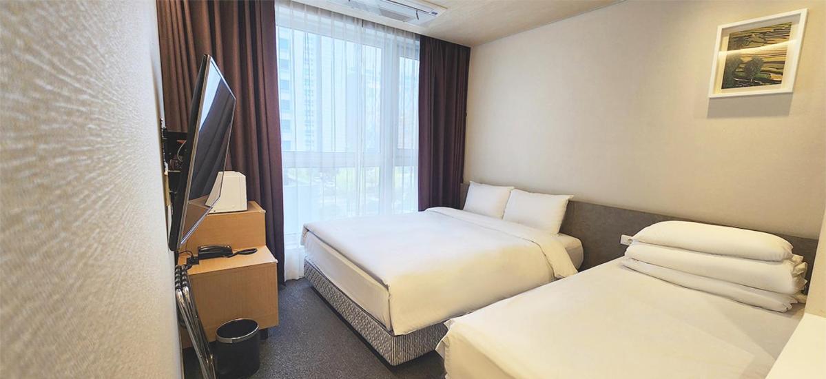 Grand City Hotel Changwon Eksteriør billede