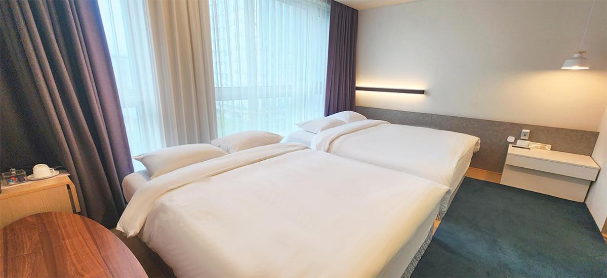 Grand City Hotel Changwon Eksteriør billede