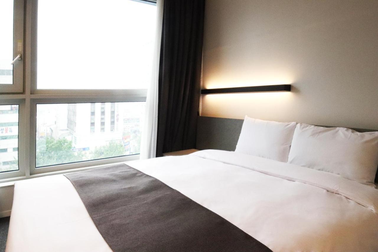 Grand City Hotel Changwon Eksteriør billede