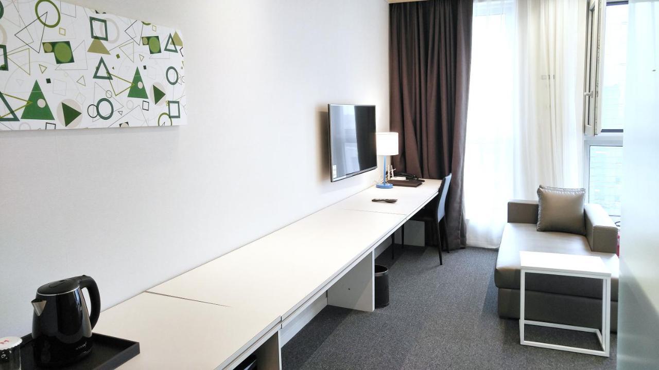 Grand City Hotel Changwon Eksteriør billede